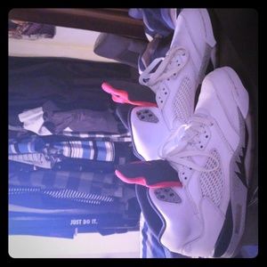 Air Jordan cement 5s